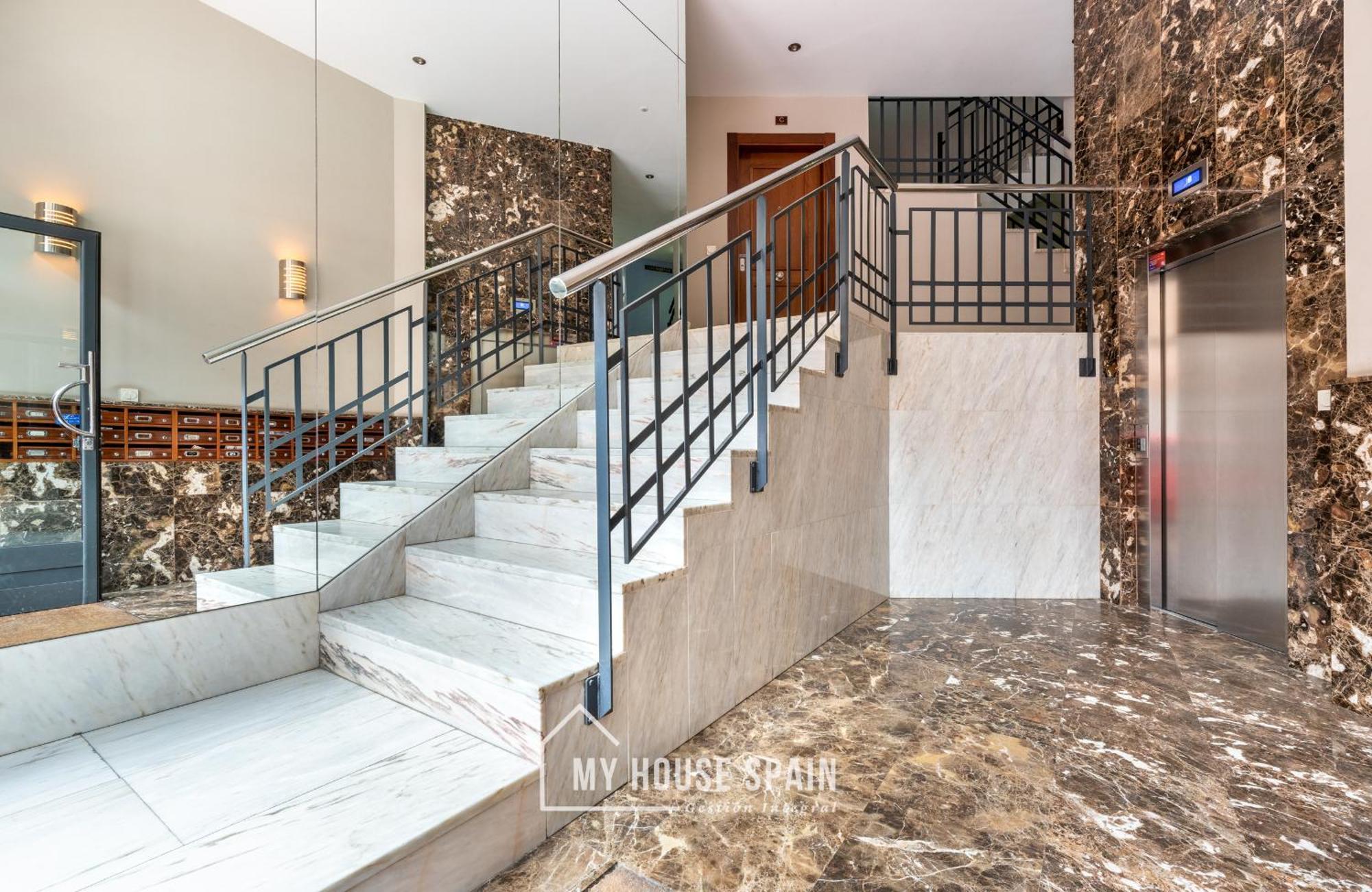 Myhousespain- Precioso Piso Playa Poniente Gijón Eksteriør billede